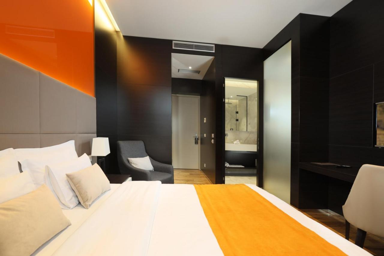 Maccani Black Luxury Suites ベオグラード エクステリア 写真