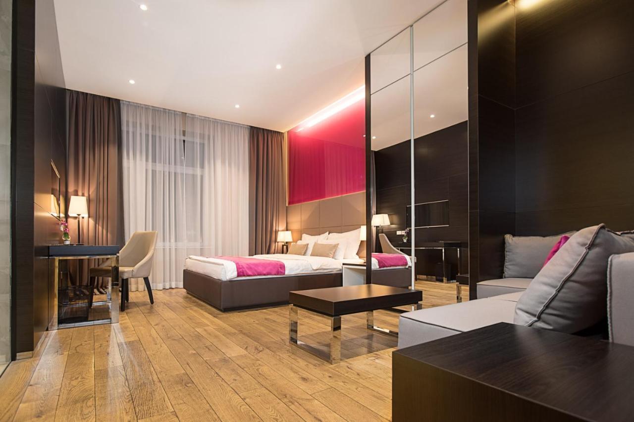 Maccani Black Luxury Suites ベオグラード エクステリア 写真