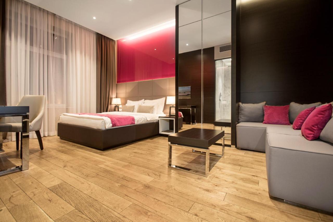 Maccani Black Luxury Suites ベオグラード エクステリア 写真