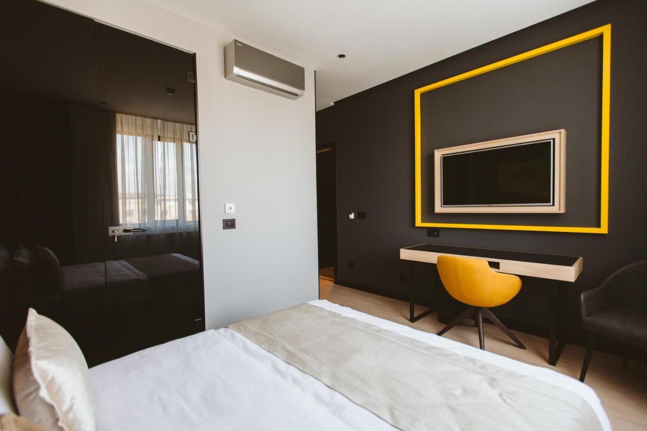 Maccani Black Luxury Suites ベオグラード エクステリア 写真