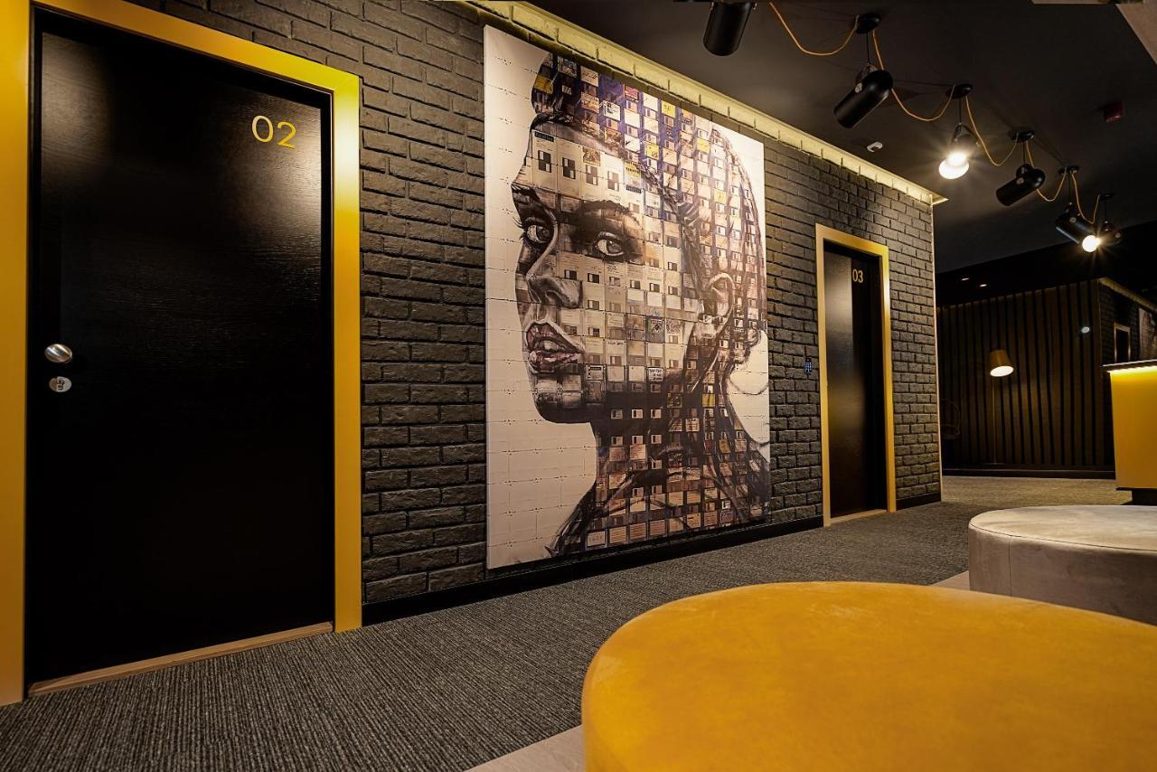 Maccani Black Luxury Suites ベオグラード エクステリア 写真