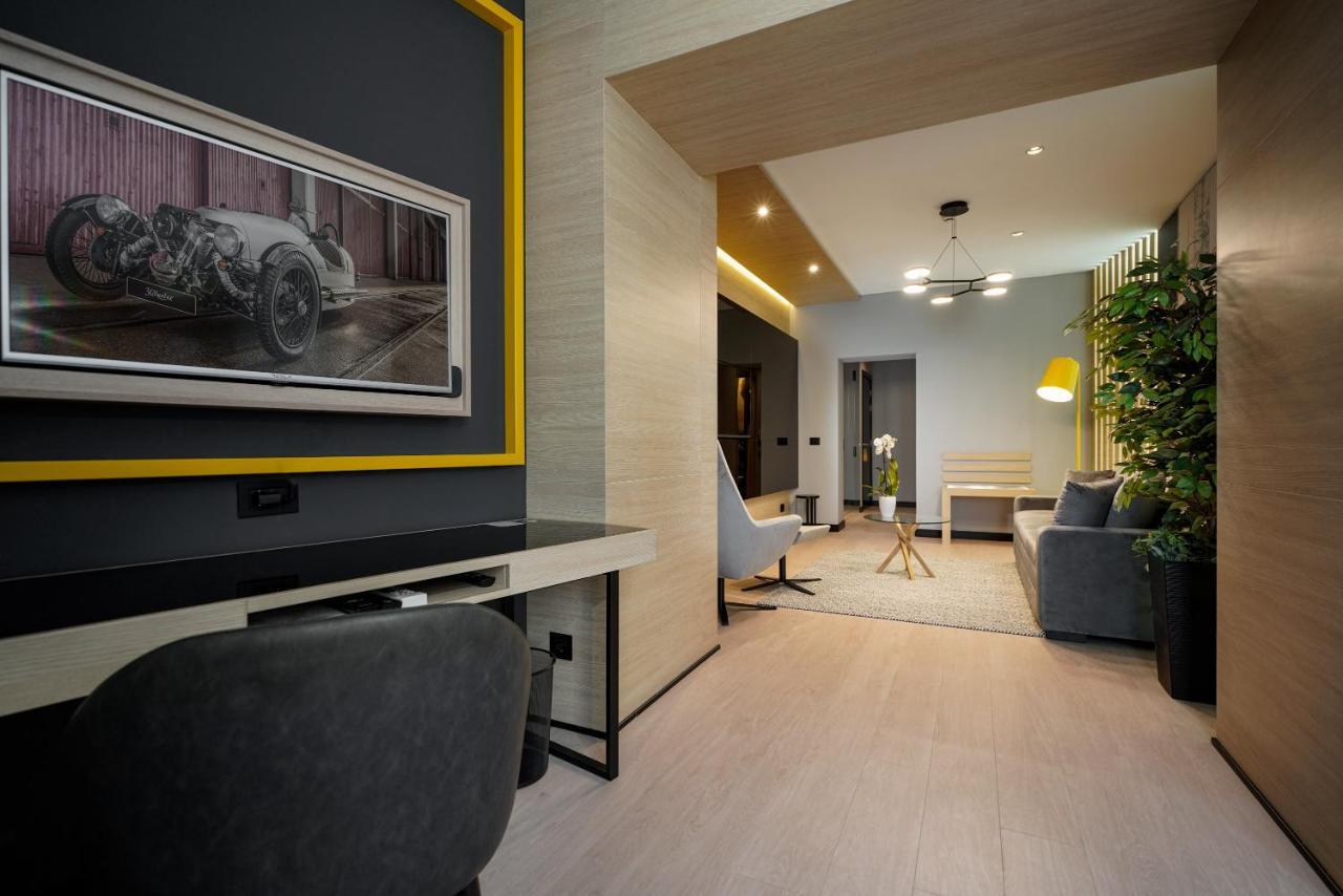 Maccani Black Luxury Suites ベオグラード エクステリア 写真