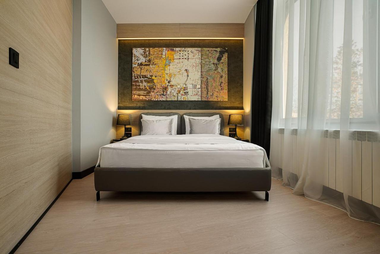 Maccani Black Luxury Suites ベオグラード エクステリア 写真