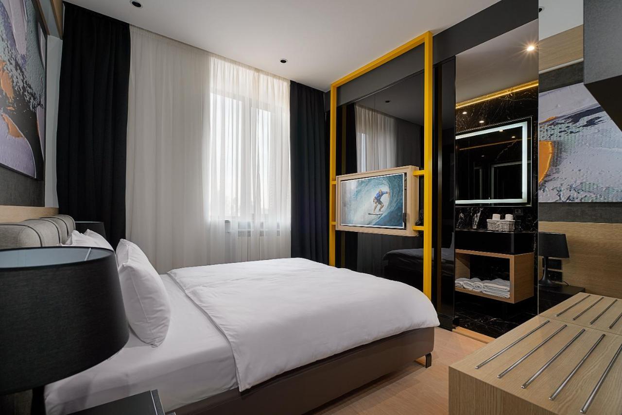 Maccani Black Luxury Suites ベオグラード エクステリア 写真