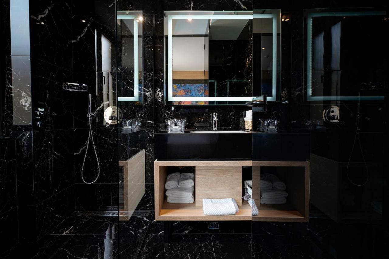 Maccani Black Luxury Suites ベオグラード エクステリア 写真